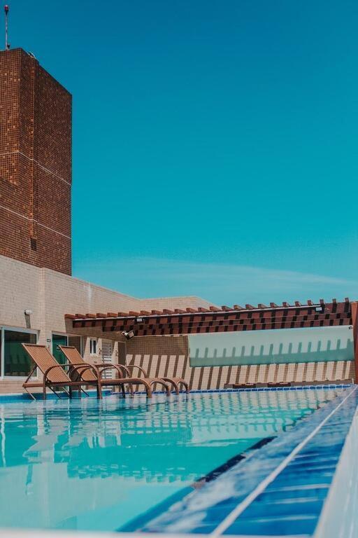Confortavel Flat Com Piscina De Borda Infinita Na Cobertura Cabedelo Exterior foto